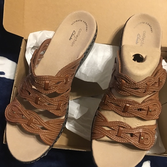 Clark’s women adjustable straps sandals.  NEW! - Picture 2 of 7